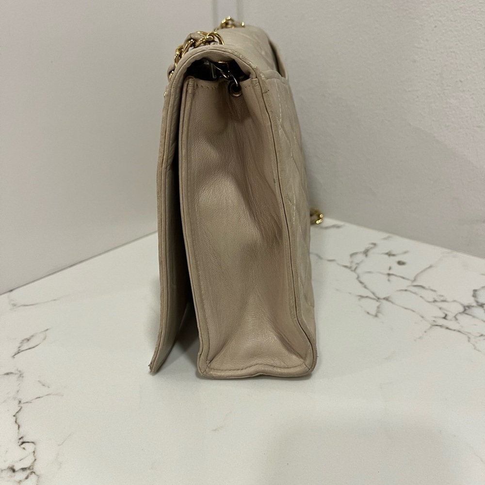 Chanel Lambskin Cream Shoulder Bag - Picture 9 of 15